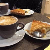 Das Foto wurde bei Moma Coffee von Tuba Ö. am 1/6/2017 aufgenommen