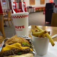 Photo taken at Five Guys by 👑 on 10/9/2020
