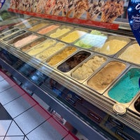 Photo taken at Cold Stone Creamery by Melissa B. on 12/3/2022