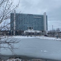 Foto scattata a Renaissance Schaumburg Convention Center Hotel da Melissa B. il 2/26/2020