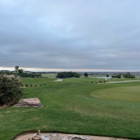 Foto diambil di The Golf Club at Star Ranch oleh Logan L. pada 10/11/2023
