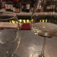 Photo taken at Vintage Wine Bar &amp; Bistro by Siobhán on 11/20/2018