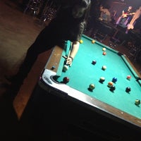11/23/2012にBetsy L.がAverage Joes Sports Barで撮った写真