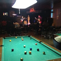 11/23/2012にBetsy L.がAverage Joes Sports Barで撮った写真
