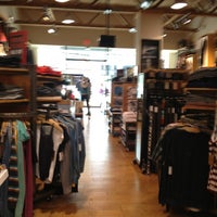 vans stanford mall