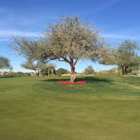 รูปภาพถ่ายที่ Grayhawk Golf Club โดย Jim C. เมื่อ 12/8/2015