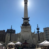 Photo taken at Monument Circle Art Fair by Nicole M. on 10/8/2016