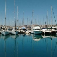 5/3/2016 tarihinde Marianna K.ziyaretçi tarafından Puerto Deportivo Marina Salinas'de çekilen fotoğraf