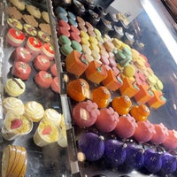 Das Foto wurde bei Figaro Dessert Cafe von FAISAL 📯 am 9/5/2022 aufgenommen