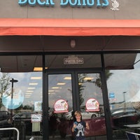 7/24/2017 tarihinde Alishia D.ziyaretçi tarafından Duck Donuts'de çekilen fotoğraf