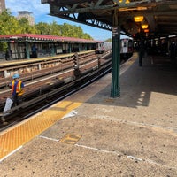 Photo taken at MTA Subway - West Farms Square/E Tremont Ave (2/5) by Lynn B. on 10/14/2021