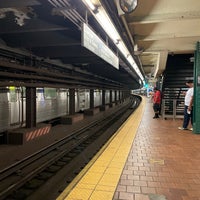 Photo taken at MTA Subway - 125th St (A/B/C/D) by Lynn B. on 8/16/2021