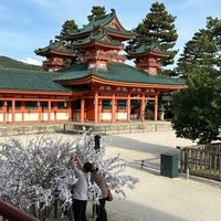Photo taken at Heian Jingu Shrine by Tatiana K. on 5/11/2024