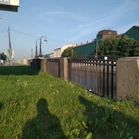 Photo taken at Таракановский пешеходный мост by Tatiana K. on 7/27/2019