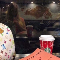Photo taken at Starbucks by Nellija B. on 12/12/2016