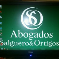 รูปภาพถ่ายที่ Salguero Abogados โดย Luis S. เมื่อ 7/9/2013