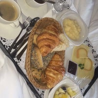 Photo taken at Hotel Mercure Brussels Centre Midi by Justine D. on 8/8/2016