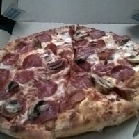 Photo taken at Domino&amp;#39;s Pizza by Eric E. on 6/8/2016