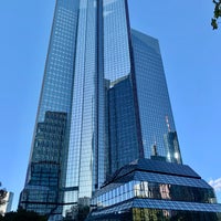 Photo taken at Deutsche Bank Konzernzentrale by Zoltan B. on 10/16/2021