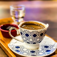 Photo taken at Bikka Coffee &amp;amp; Bistro by Yücel S. on 4/11/2023