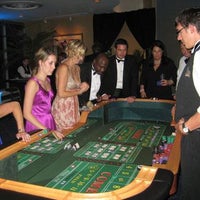 Photo prise au Atlanta Casino &amp;amp; Poker Rentals par Aaron D. le12/12/2013