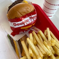 Photo taken at In-N-Out Burger by Taras K. on 9/25/2019