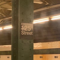 Photo taken at MTA Subway - 125th St (A/B/C/D) by Leslie I. on 2/22/2020