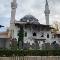 Photo taken at Şehitlik-Moschee by Sezgin M. on 11/5/2018