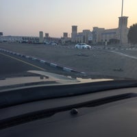 Photo taken at Sharjah Tasjeel (DMV) تسجيل الشارقة by Mohammed R. on 2/14/2016