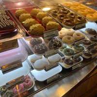 Photo taken at Krispy Kreme by رهف on 11/17/2021