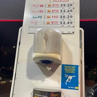 Photo taken at Shell by Я on 11/4/2021