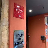 Foto scattata a Hôtel Cour des Loges da Я il 9/17/2019