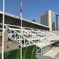 รูปภาพถ่ายที่ Georgia World Congress Center (GWCC) โดย Jin H. เมื่อ 4/8/2024