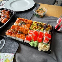 รูปภาพถ่ายที่ Sushi Köln โดย The Specialist เมื่อ 4/4/2021