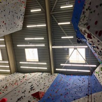 Photo taken at Area 85 - South Rock Kletterhalle by Tobi S. on 9/1/2018