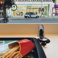 รูปภาพถ่ายที่ McDonald&#39;s โดย Maryam S. เมื่อ 8/29/2018