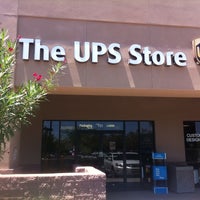 Foto scattata a The UPS Store da The UPS Store il 7/14/2014