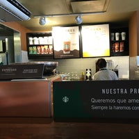 Photo taken at Starbucks by AmorXMéxico on 6/2/2018