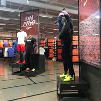 Nike Store (Patio Sante Fe) - Tienda de artículos deportivos en Mexico City