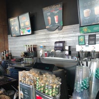 Photo taken at Starbucks by AmorXMéxico on 1/28/2020