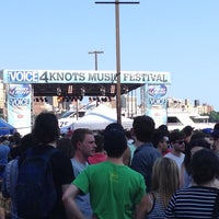 Снимок сделан в The Village Voice&amp;#39;s 4Knots Music Festival пользователем Ronald A. 7/12/2014