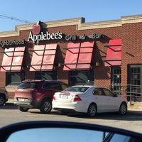 Photo taken at Applebee&amp;#39;s Grill + Bar by AElias A. on 1/21/2017