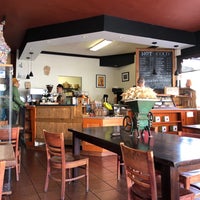4/28/2018에 Julie 🍟 H.님이 Antigua Coffee House에서 찍은 사진