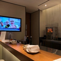 Photo taken at Plaza Premium Lounge Pública by Daniel L. on 2/12/2018