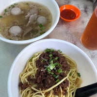 Photo taken at Shin Kee Beef Noodles by Andrew D. on 11/2/2023