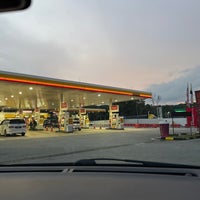 Photo taken at Shell by Andrew D. on 10/11/2022