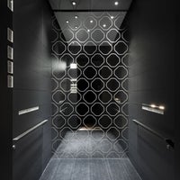 Foto tirada no(a) 11 Mirrors Design Hotel por Ayman em 10/5/2021