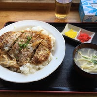 Photo taken at まるみつ食堂 by Takashi S. on 2/9/2016
