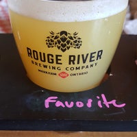 Foto tomada en Rouge River Brewing Company  por Mike B. el 5/5/2023