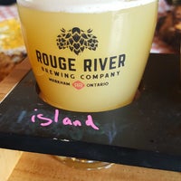 รูปภาพถ่ายที่ Rouge River Brewing Company โดย Mike B. เมื่อ 5/5/2023